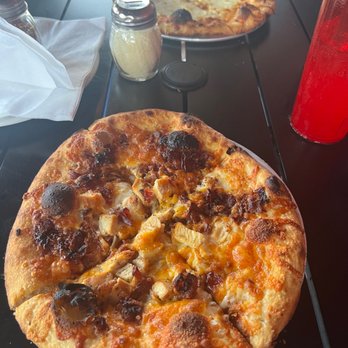 Pizza Mind - BBQ Chicken pizza - Pizza Near Me - Asheville, North Carolina Pizza Mind - BBQ Chicken pizza - Pizza Near Me - Asheville, North Carolina