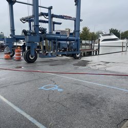 Safe Harbor Toledo Beach - Hoist/lift