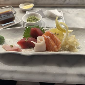 KAI ZAN - Assortment of Sashimi - Asian Fusion Near Me - Chicago, Illinois