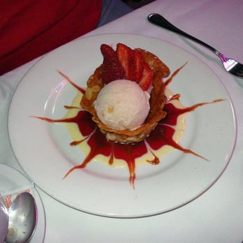 Cafe Santorini - Cinnamon. Ice. Cream.  BLISS! - Italian Near Me - Pasadena, California