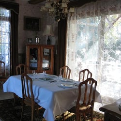 Le Buisson - Breakfast table
