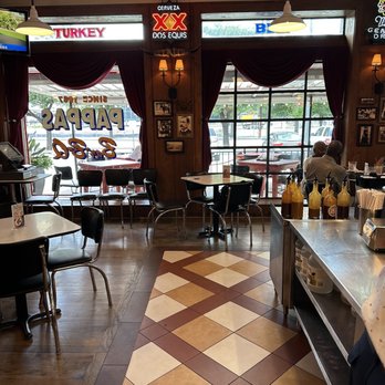 Pappas Bar-B-Q - Indoor seating - Barbeque Near Me - Houston, Texas Pappas Bar-B-Q - Indoor seating - Barbeque Near Me - Houston, Texas