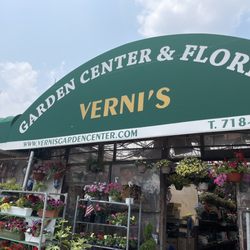 Verni's Garden Center