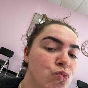 Hami Brows - Taken At Hami After a fresh threading clean up and a 10 minute medium tint to help define and fill any light haired areas on my eyebrows. - Threading Services Near Me - Vestavia Hill, Alabama Hami Brows - Taken At Hami After a fresh threading clean up and a 10 minute medium tint to help define and fill any light haired areas on my eyebrows. - Threading Services Near Me - Vestavia Hill, Alabama