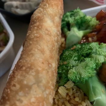 China Wok - Crispy egg roll - Chinese Near Me - Lake Wales, Florida