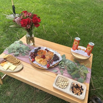 The Charming Picnic - Party & Event Planning Near Me