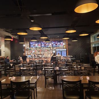 Barcenas Mexican Grill - Seating area - Mexican Near Me - Pearland, Texas Barcenas Mexican Grill - Seating area - Mexican Near Me - Pearland, Texas