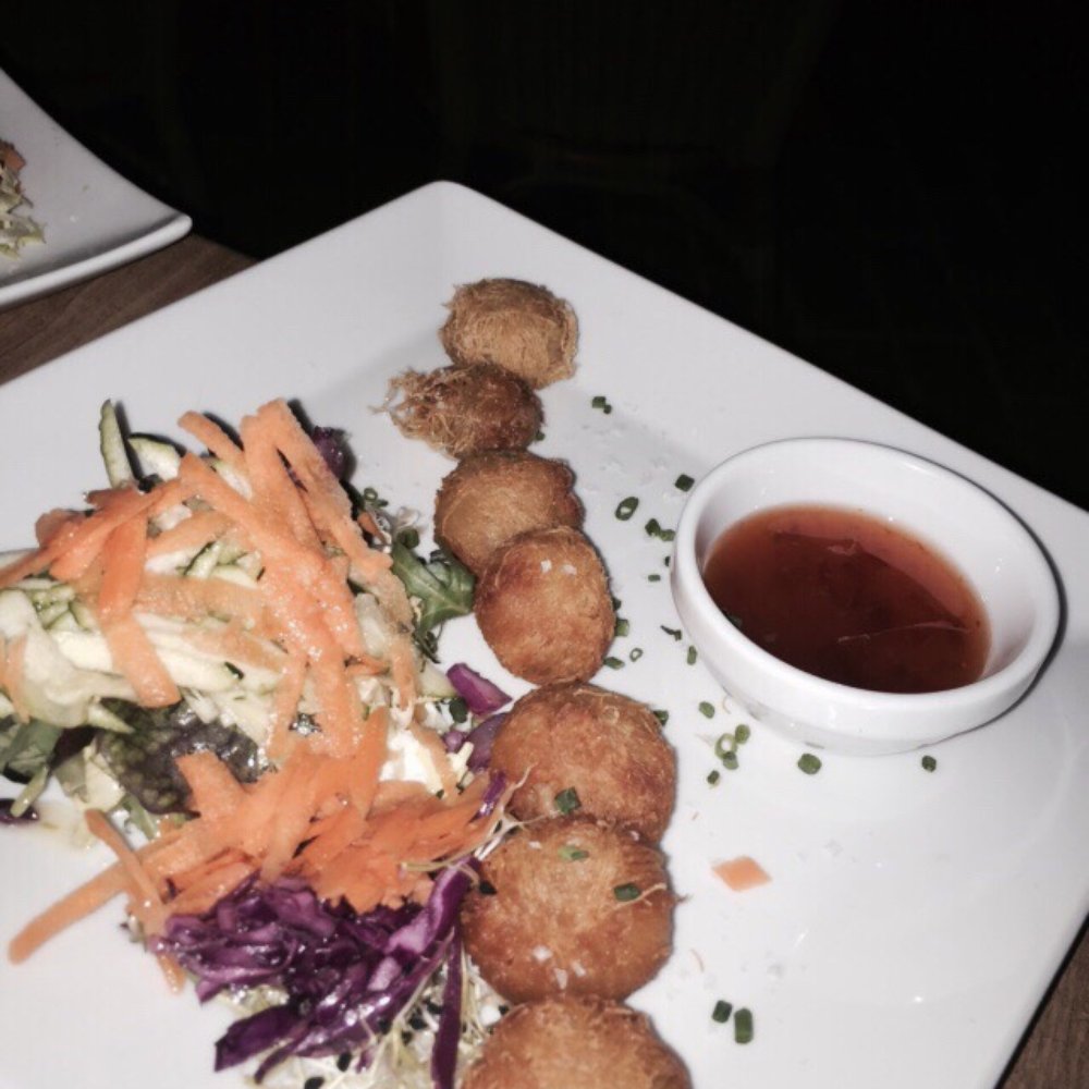 El Sabor - Filo wrapped prawns. Tasted great, but not much imagination in flavor profile or presentation. - Tapas/Small Plates Near Me - Port de Sóller, PM