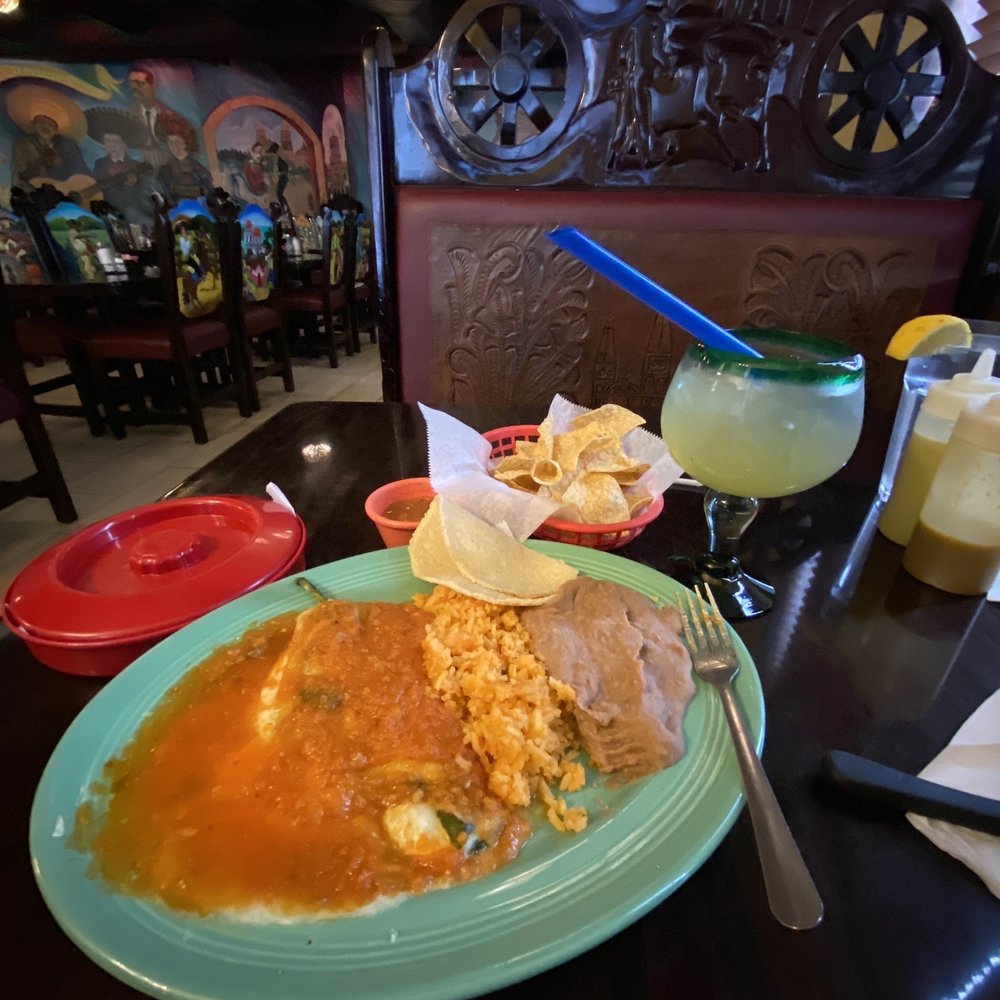 Chili Relleno plate is fabulous! Chili Relleno plate is fabulous!