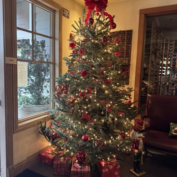 Vic Stewart's - Christmas 2025 - Steakhouses Near Me - Brentwood, California
