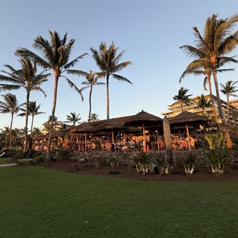 Duke's Beach House - Breakfast & Brunch Near Me - Lahaina, Hawaii Duke's Beach House - Breakfast & Brunch Near Me - Lahaina, Hawaii