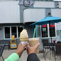 Little Millers Metro - Pecan flavor burst ice cream & Iced vanilla latte