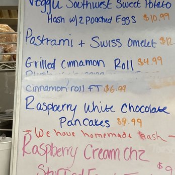 Comets Diner - Today's specials - American Near Me - Tyngsboro, Massachusetts