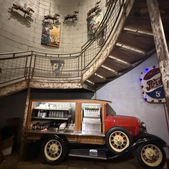 Strap Tank Brewery - Love the antiques - Breweries Near Me - St. George, Utah