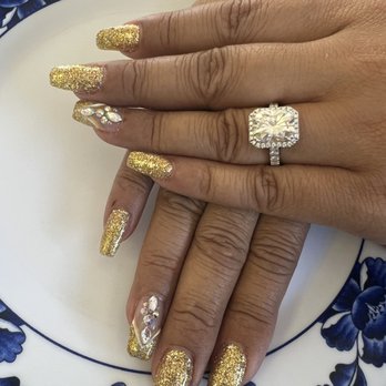 Color Nails - Mom's mani - Nail Salons Near Me - Lakewood, California