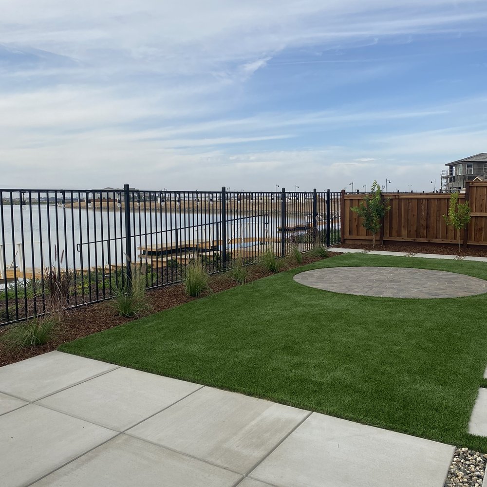 Artificial turf Artificial turf