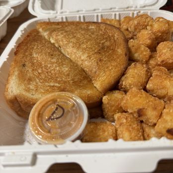Truck Norris - Mac N Cheese Grilled Cheese - Food Trucks Near Me - Ellisville, Missouri Truck Norris - Mac N Cheese Grilled Cheese - Food Trucks Near Me - Ellisville, Missouri