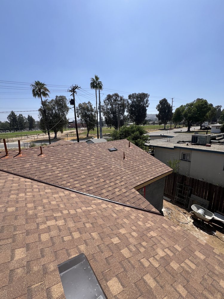 Slide of J & R Elite Roofing