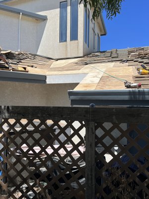 Van Ness Roofing & Construction