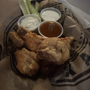 Warpath Pizza & Pub - Pizza Near Me - Cedar Park, Texas