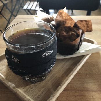 Gilly Brew Bar - Apple cider chai and pumpkin muffin - Coffee & Tea Near Me - Stone Mountain, Georgia