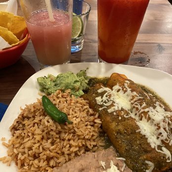 Serranos - Chicken Enchilada with Verde Sauce - Mexican Near Me - Austin, Texas