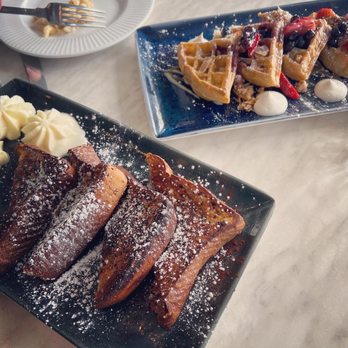 La Vie - French toast and waffles - Cocktail Bars Near Me - Washington, DC, District of Columbia La Vie - French toast and waffles - Cocktail Bars Near Me - Washington, DC, District of Columbia