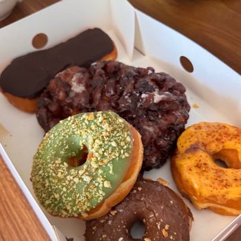 Randy's Donuts - Donuts Near Me - Fresno, California Randy's Donuts - Donuts Near Me - Fresno, California