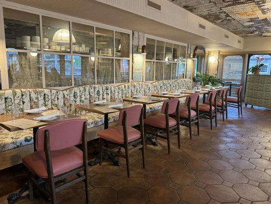 Morgans Restaurant by null