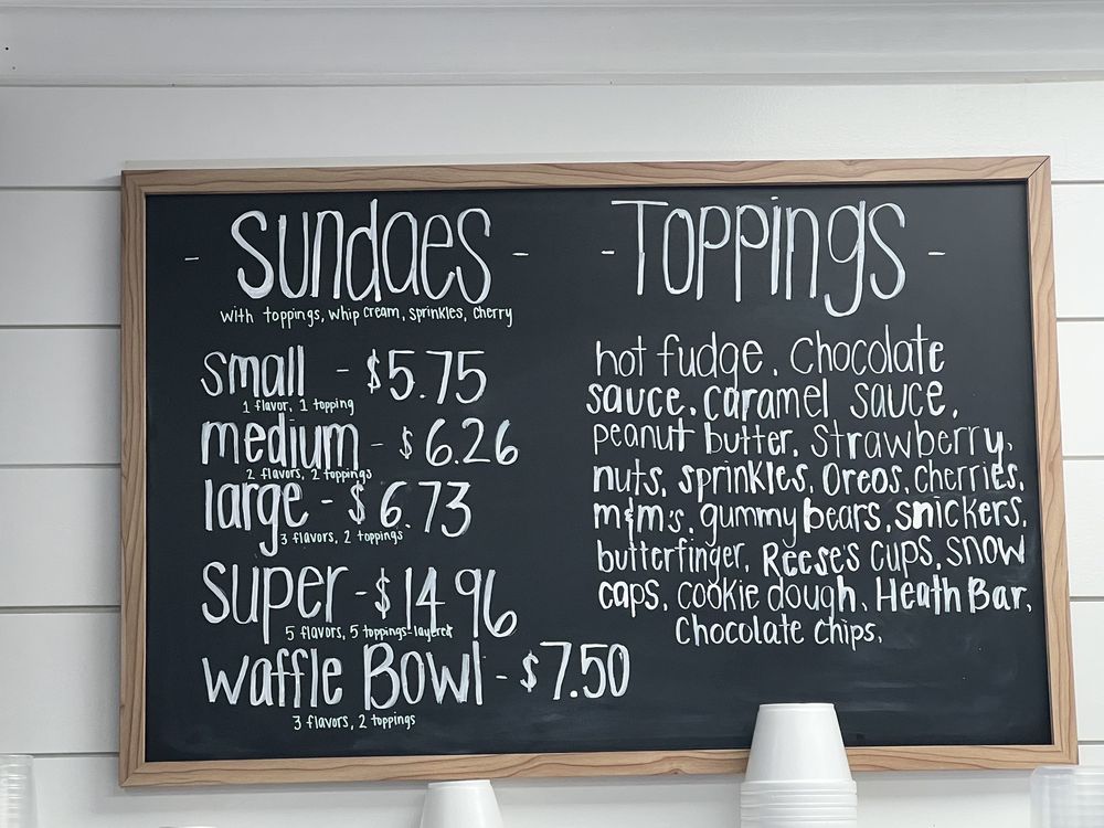 DOWNTOWN DIPPER ICE CREAM Updated September 2024 11 Photos 2036 14th Ave, Vero Beach