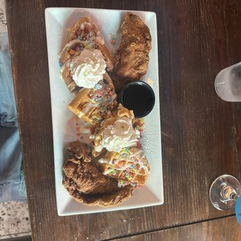 Kitchen 15 - FRUITY PEBBLES CHICKEN AND WAFFLES - Breakfast & Brunch Near Me - Sacramento, California