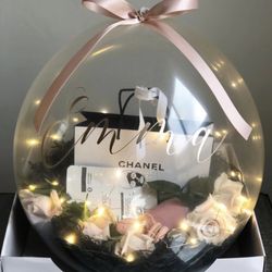 Pop a Gift Balloon Basquet