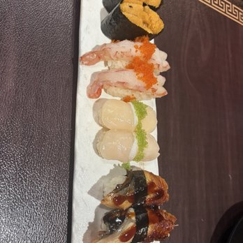 Akame Sushi - Uni Nigiri, Sweet Shrimp Nigiri, Scallop Nigiri, Unagi Nigiri - Sushi Bars Near Me - Roseville, California