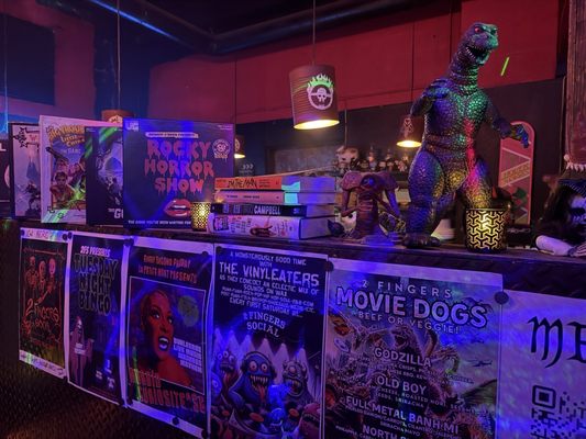 2 Fingers Social by null