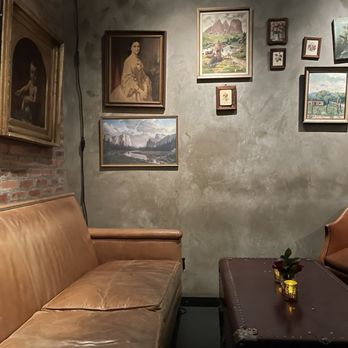 Hooch Craft Cocktail Bar - Tapas/Small Plates Near Me - Aspen, Colorado