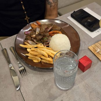 Naori - Lomo saltado - Japanese Near Me - Sunrise, Florida Naori - Lomo saltado - Japanese Near Me - Sunrise, Florida