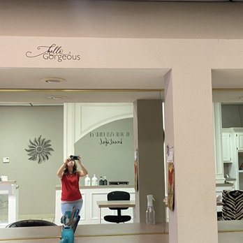 1. Mirror Image Hair Salon