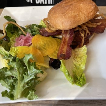 900 Grayson - Grayson Burger with salad - Breakfast & Brunch Near Me - Berkeley, California
