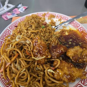 Heng Fat - Sesame chicken combo - Chinese Near Me - Sacramento, California Heng Fat - Sesame chicken combo - Chinese Near Me - Sacramento, California