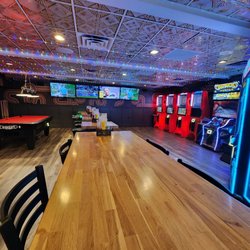 Full Tilt Tavern - Front game room