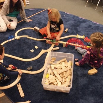 Creative Hands Preschool - Preschools Near Me - Tigard, Oregon