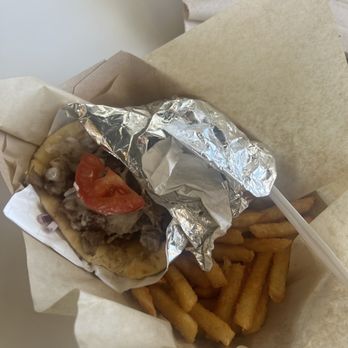 L&B Gyros - Gyro & fries - Burgers Near Me - Bettendorf, Iowa L&B Gyros - Gyro & fries - Burgers Near Me - Bettendorf, Iowa
