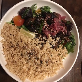 Clever Koi - Shaking beef with brown rice - Asian Fusion Near Me - Gilbert, Arizona Clever Koi - Shaking beef with brown rice - Asian Fusion Near Me - Gilbert, Arizona