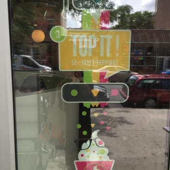 16 Handles - Top and eat it - Ice Cream & Frozen Yogurt Near Me - Brooklyn, New York 16 Handles - Top and eat it - Ice Cream & Frozen Yogurt Near Me - Brooklyn, New York
