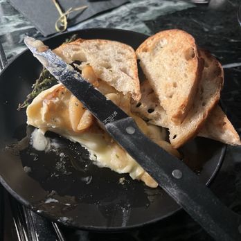 The Botanist - Brie appetizer - Cocktail Bars Near Me - Bakersfield, California