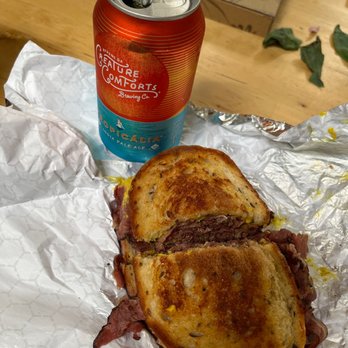 Old World Deli - Pastrami Sandwich - Regular (4 oz.) - Delis Near Me - Brunswick, Ohio