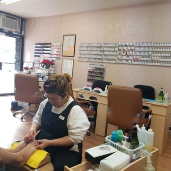 Pinky Toes Nail - Nail Salons Near Me - Maspeth, New York