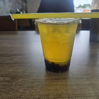 Pho District - Passion Fruit Fresh Tea (16oz) - Soup Near Me - Glen Burnie, Maryland