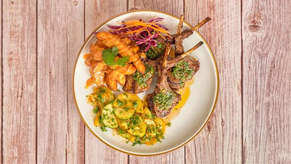 Ginger Cafe&Grill by null