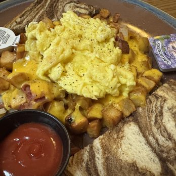 Wild Bear Tavern - Breakfast Hash - Breakfast & Brunch Near Me - Pigeon Forge, Tennessee